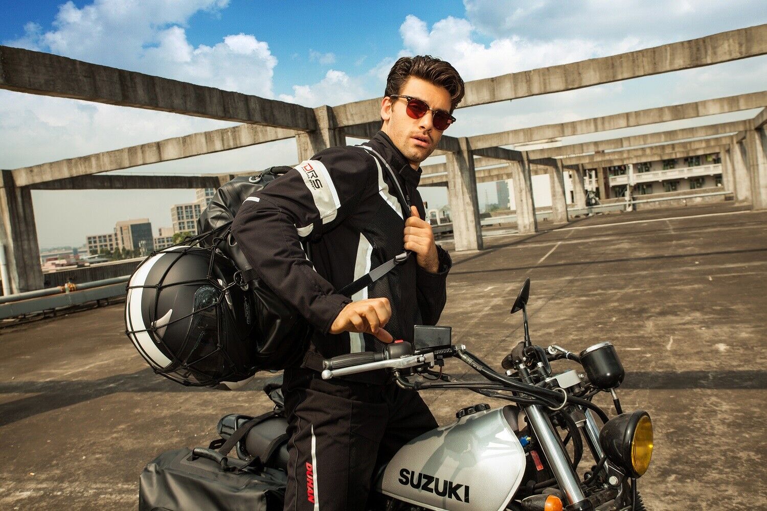 Motorcycle Summer Air Mesh Breathable Riding Jacket with CE Armour Reflective Body Protection - KIYOKI